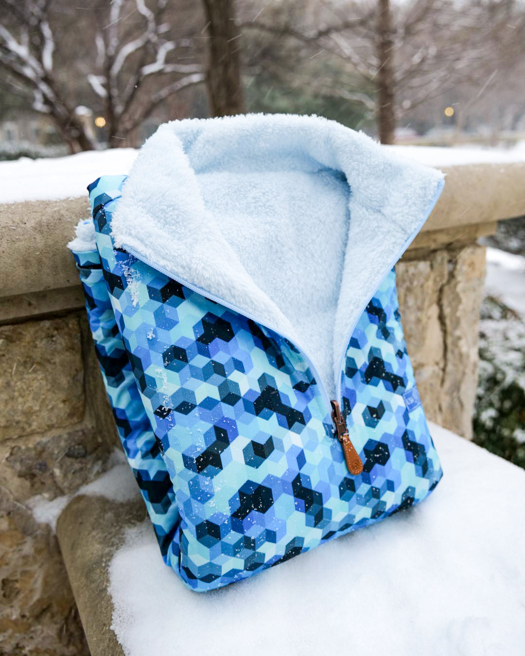 Reversible Light Sherpa 1/4 Zips