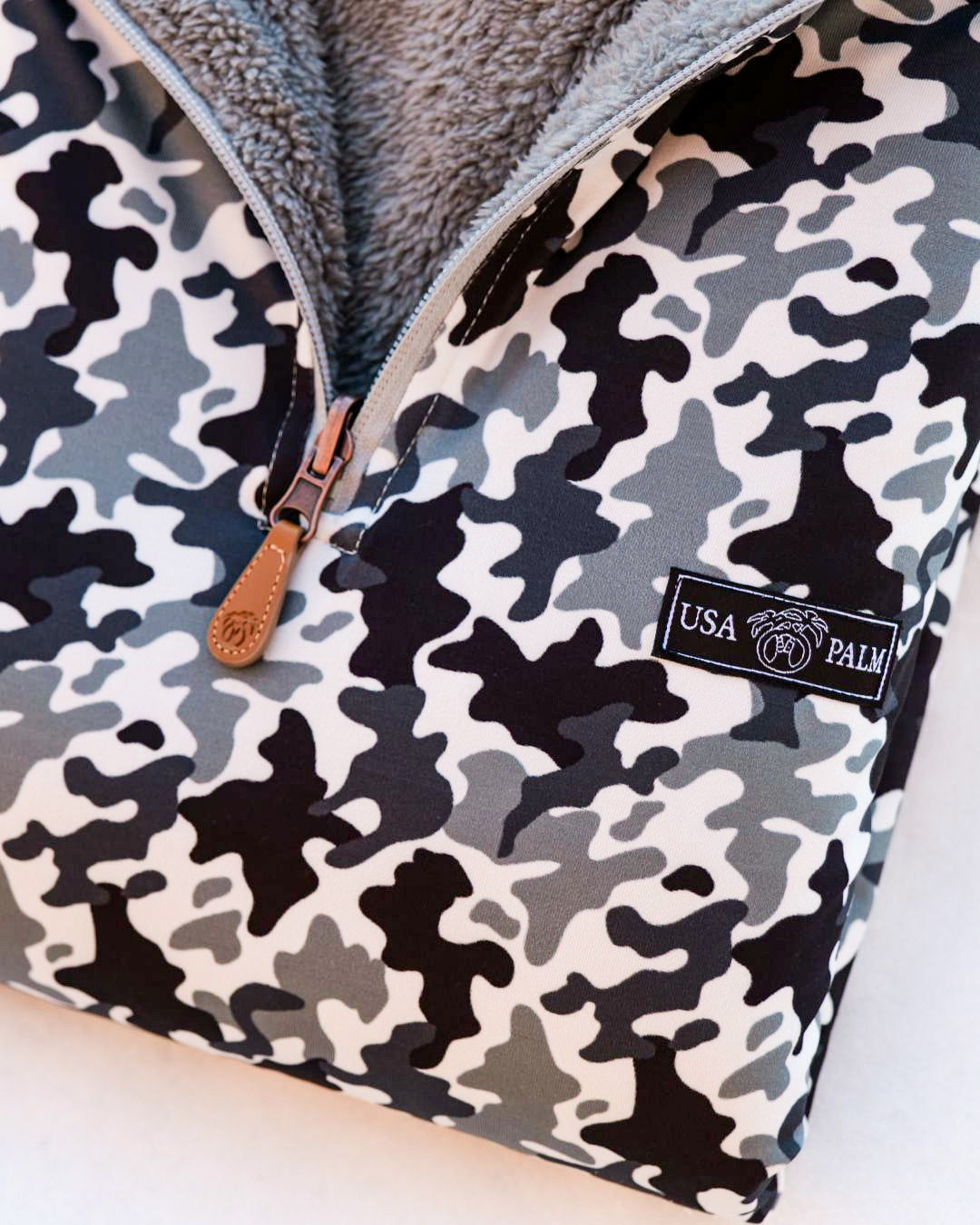 Reversible Light Sherpa 1/4 Zips