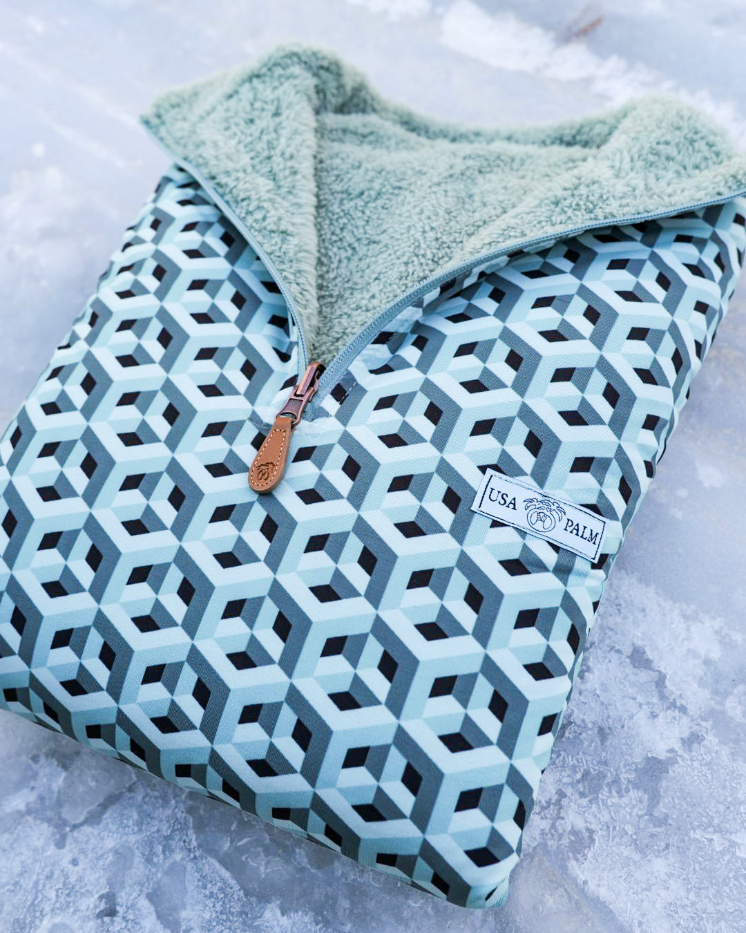 Reversible Light Sherpa 1/4 Zips