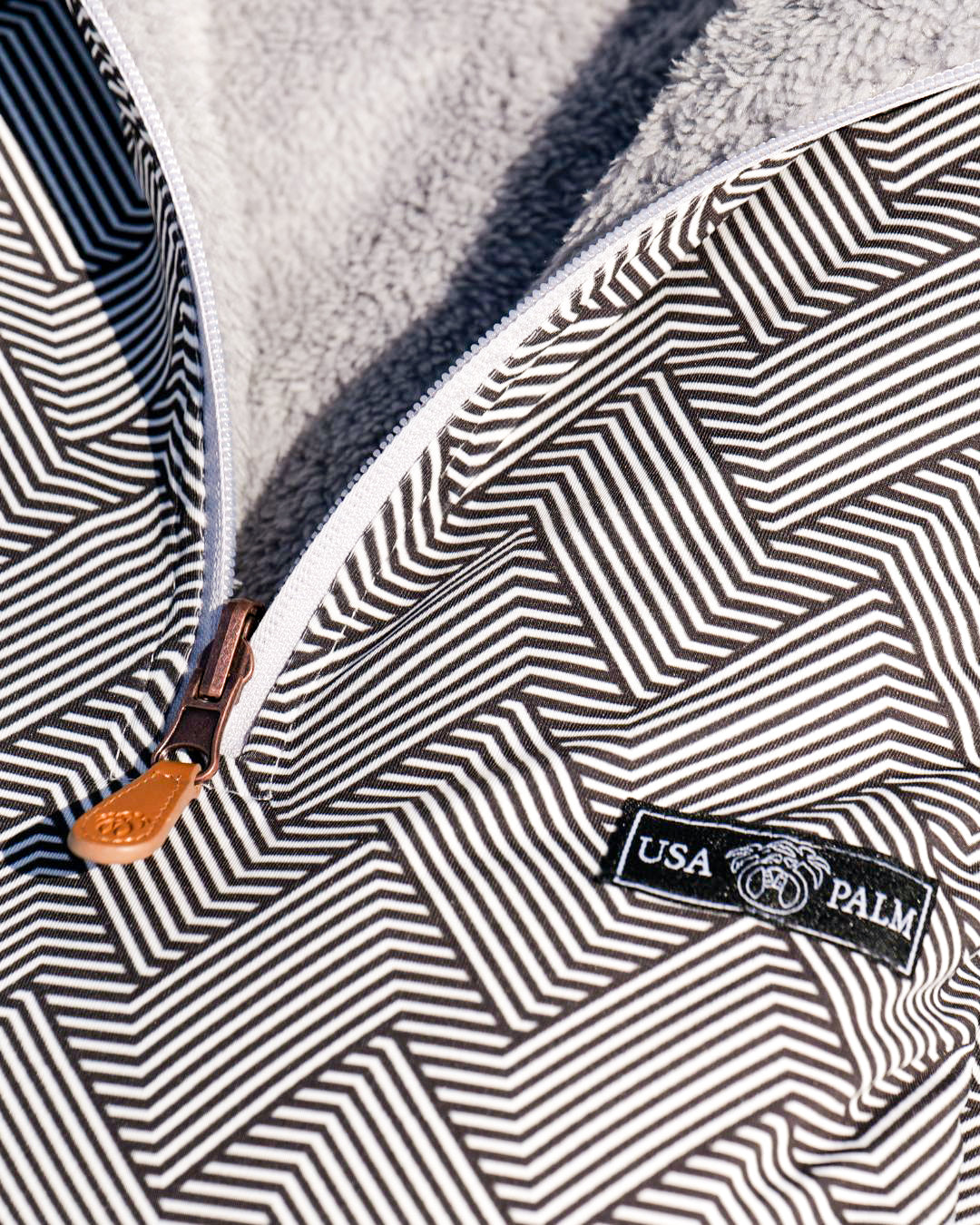 Reversible Light Sherpa 1/4 Zips