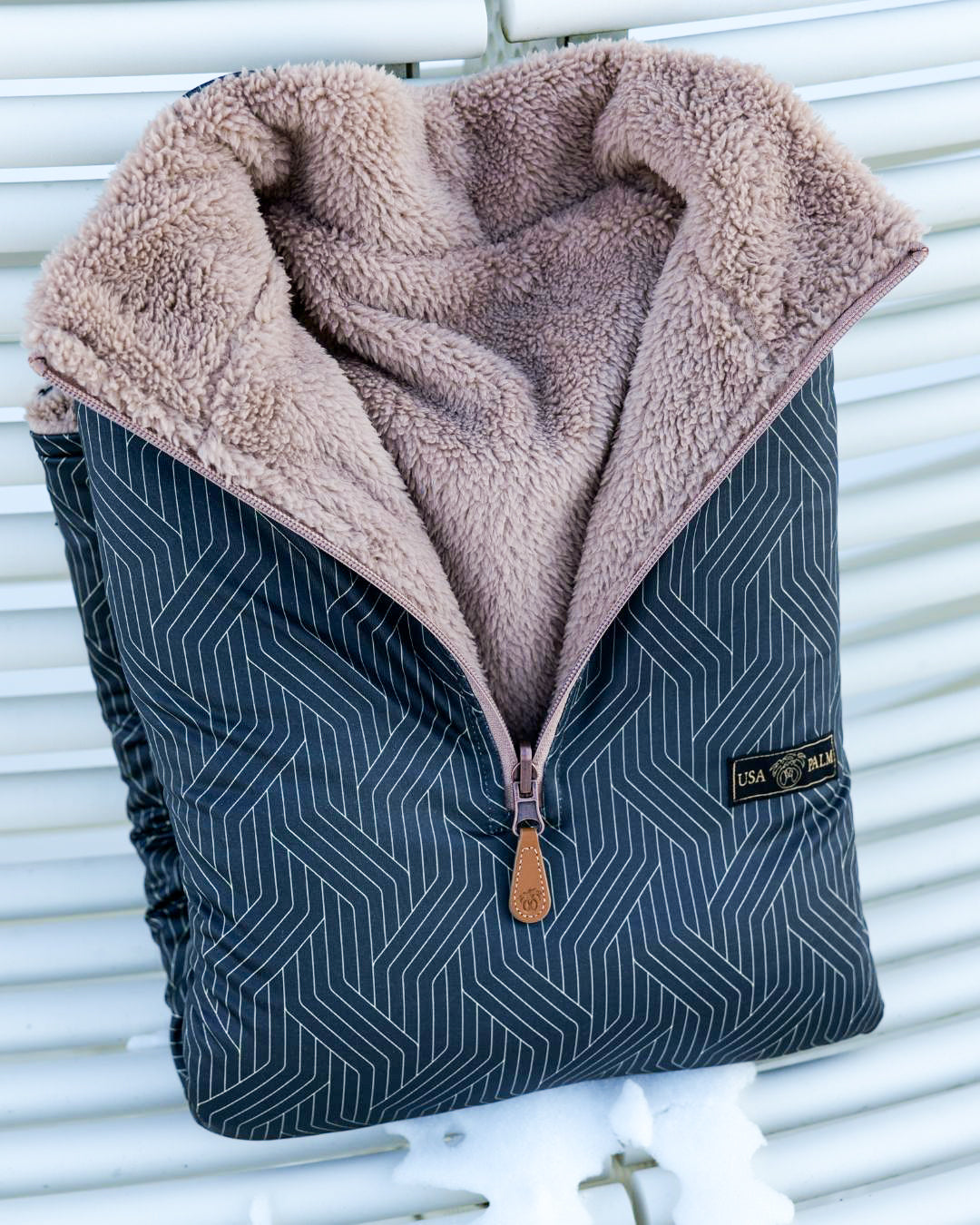 Reversible Light Sherpa 1/4 Zips