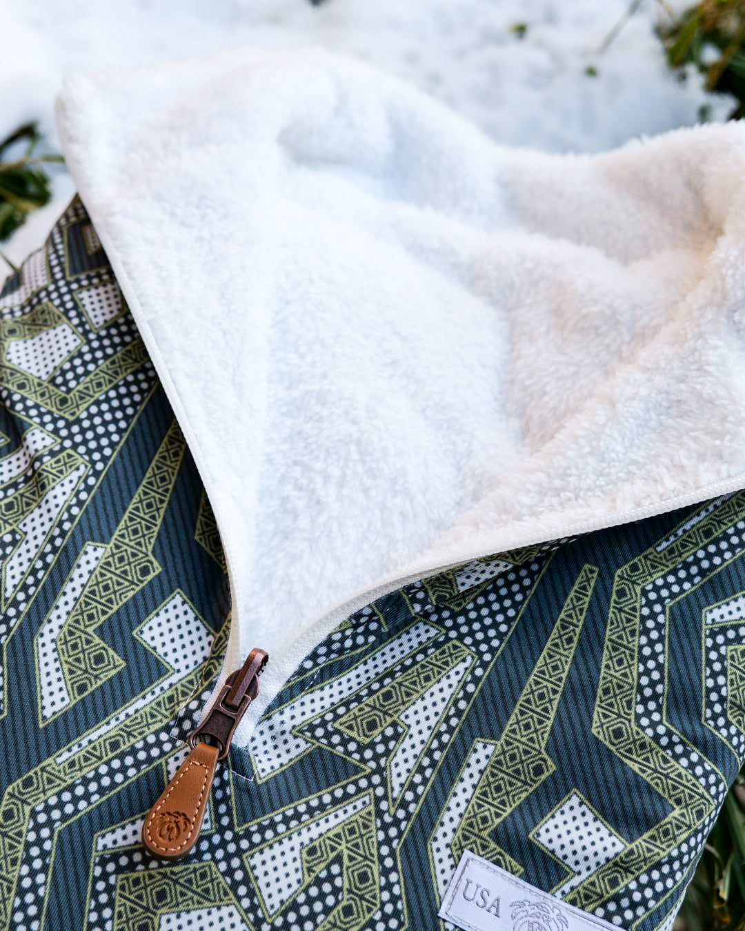 Reversible Light Sherpa 1/4 Zips